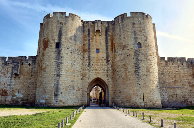 Brána opevnění Aigues Mortes, Francie