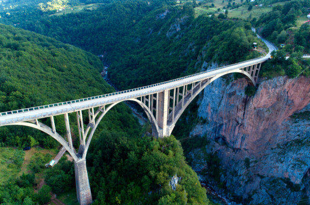 Durdjevičův most, řeka Tara, Černá Hora