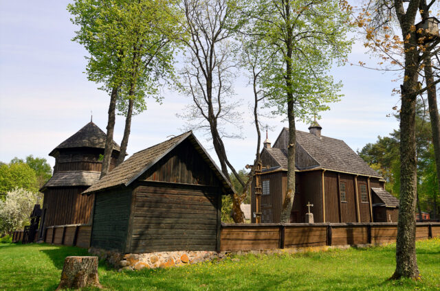 Dřevěný kostel v Palúše, Litva