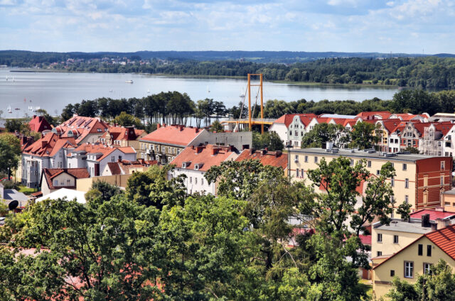Gizycko a jezero Niegocin, Mazury, Polsko