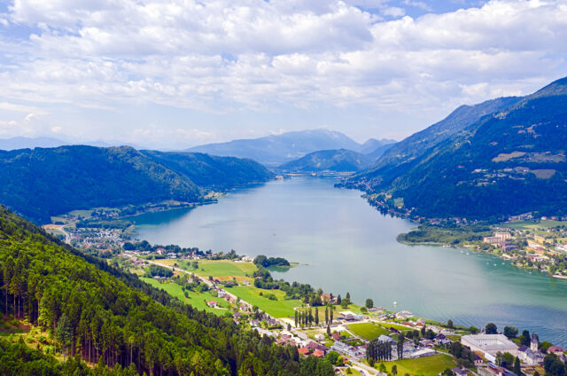 Jezero Ossiachersee, Korutany, Rakousko