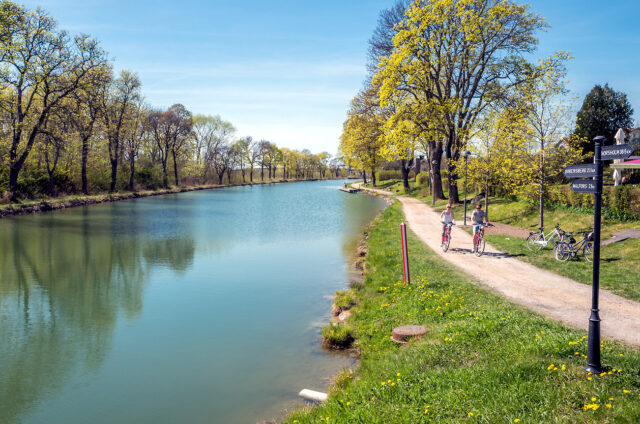 Na kole podél Gota kanálu, Švédsko