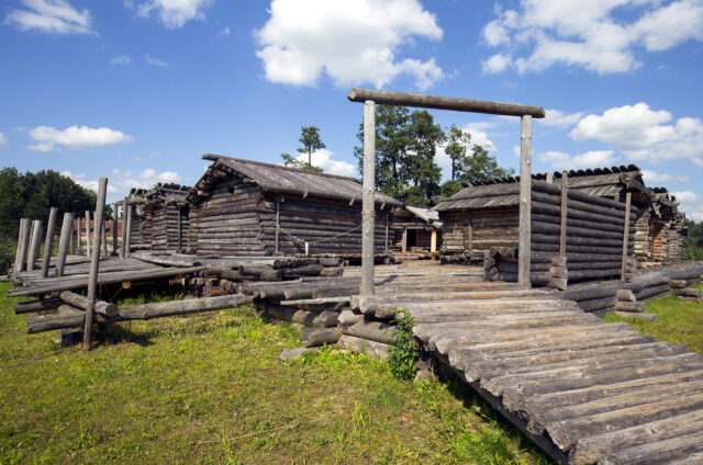 Pevnost doby bronzové, Ariaši, Lotyšsko