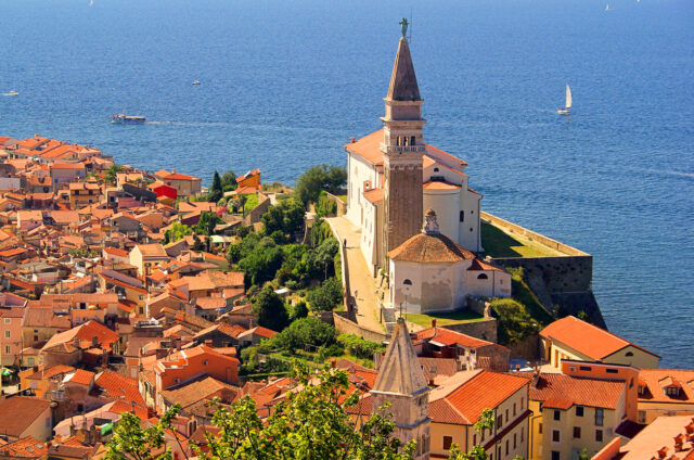 Pohled na staré město, Piran, Slovinsko