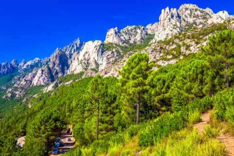 Skalní věže, Col de Bavella, Korsika