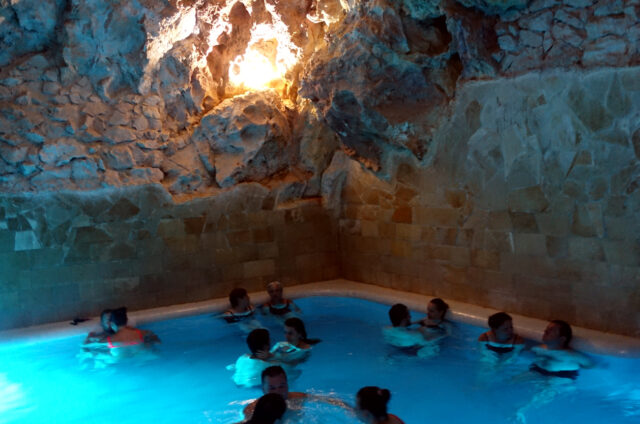 Lázně Tapolca, Miškolc, Maďarsko