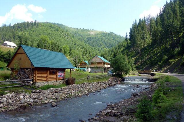 Siněvirskaja Poljana, Ukrajina