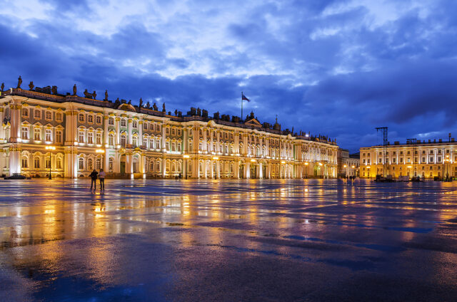 Bílé noci, Palácové náměstí, Petrohrad, Rusko