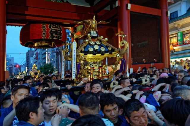 Festival Sandža Asakusa, Tokio, Japonsko