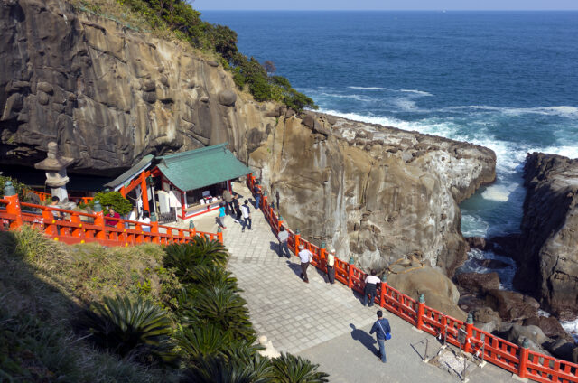 Jeskynní svatyně Udo, Ničinan, Japonsko