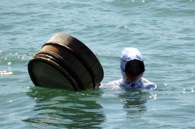 Lovkyně perel Ama, Mikimoto, Japonsko