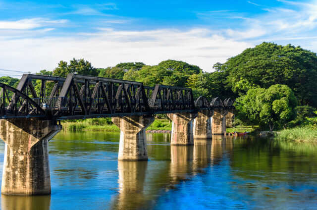 Most přes řeku Kwai, Kanchanaburi, Thajsko