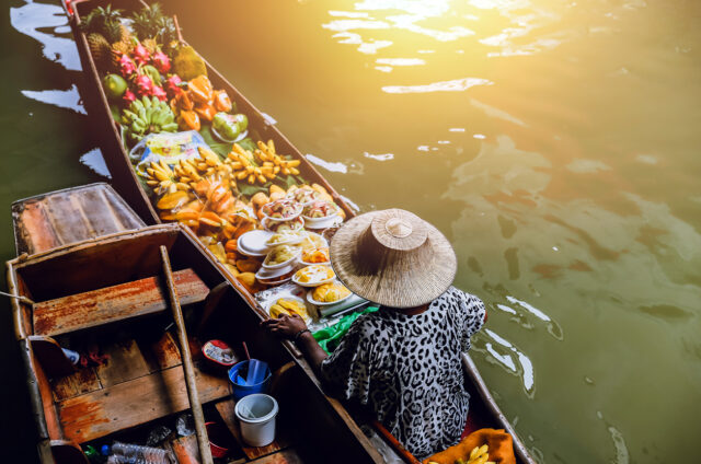 Plovoucí trh Dammoen Saduak, Bangkok, Thajsko
