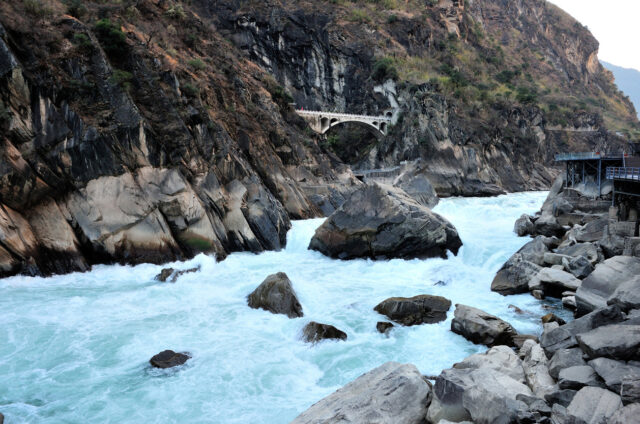 Soutěska skákajícího tygra, Čína