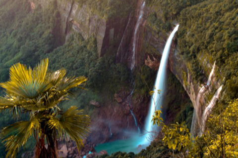 Vodopád Noh Kalikai u Šilaungu, Méghálaj, Indie