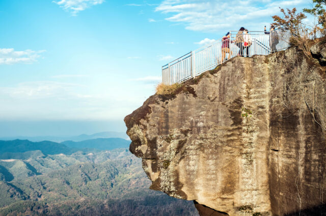 Zub pily, Nokogirijama, Japonsko