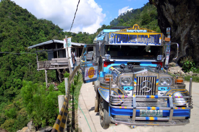 Jízda po Zig Zag Road, Centrální Kordillery, Filipíny