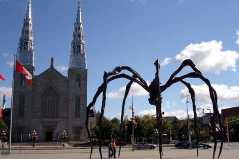 Kostel a Kanadská galerie, Ottawa, Kanada