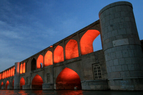 Most Siosepol, Isfahán, Írán