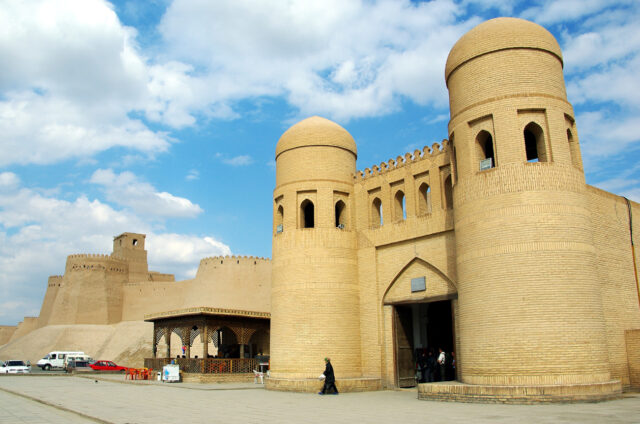 Městské hradby, Chiva, Uzbekistán