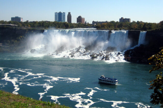Niagarské vodopády, Kanada