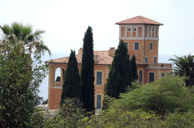 Palác v botanické zahradě Hanbury, Itálie