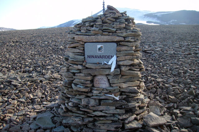 Památník tragédie zabití polárním medvědem, Špicberky