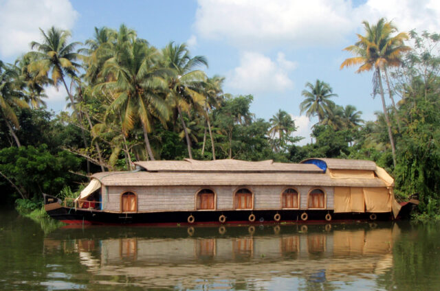 Plavba tradičním hausbótem, Allépi, Indie