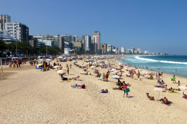 Pláž Copacabana, Rio de Janeiro, Brazílie