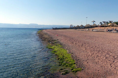 Pláž Rudého Moře, Aqaba, Jordánsko