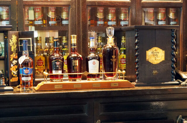 Proslulý kubánský rum, Kuba