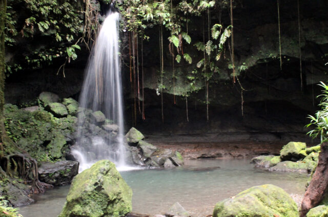 Smaragdové jezero, Dominika