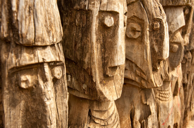 Tajemné sochy předků, kmen Konso, Etiopie