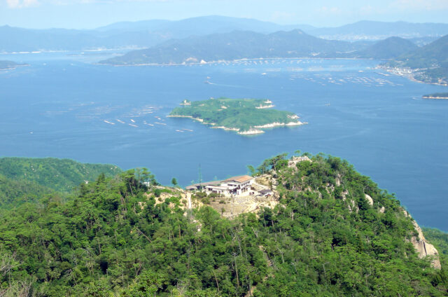 Vyhlídka z hory Misen, Mijadžima, Japonsko