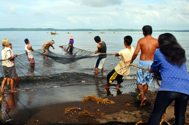 Výlov ryb, Luzon, Filipíny