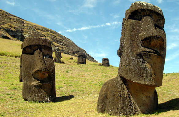 Rano Raraku, lom na výrobu soch, Velikonoční ostrov