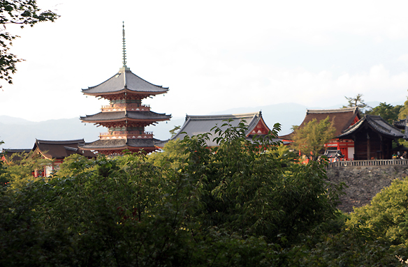 Chrám Kyiomizudera, Kjóto, Japonsko