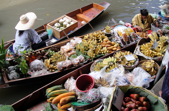 Plovoucí trh Damnoen Saduak, Thajsko